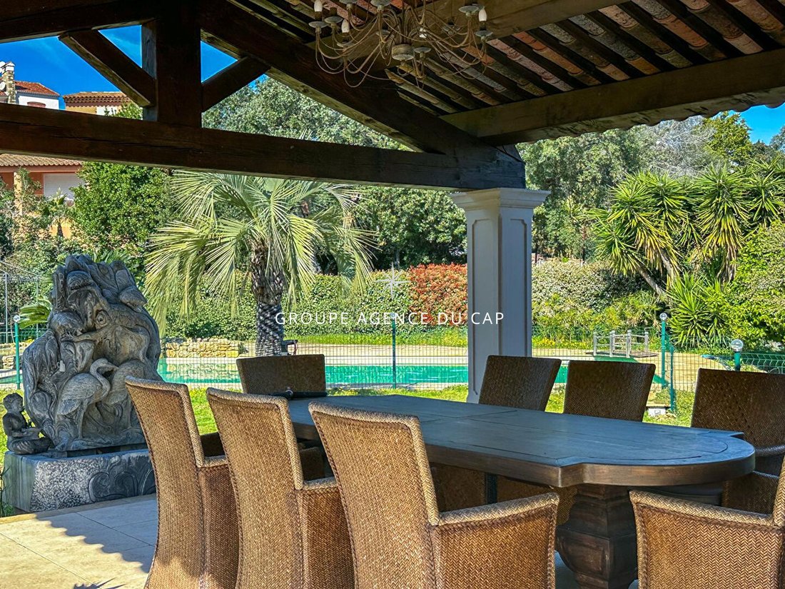 Villa in Frejus, Provence-Alpes-Côte d'Azur, France 5 - 17436751