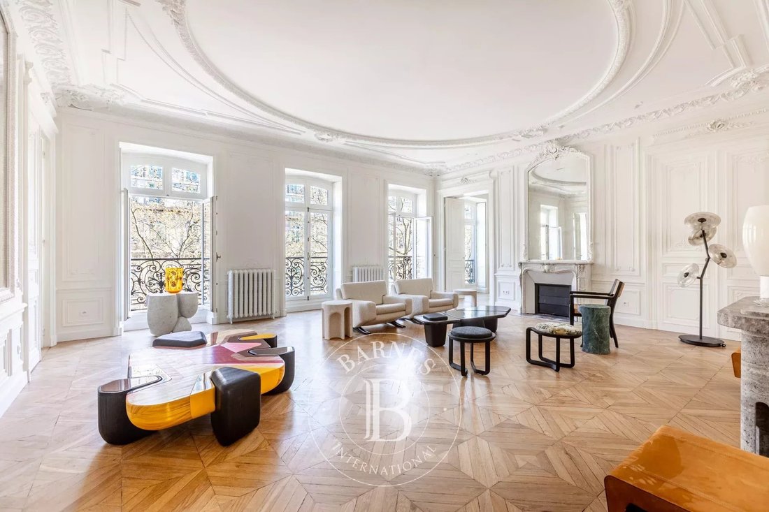 Apartment in Elysées-Madeleine, Paris 8e Arrondissement, Paris 3 - 17436416