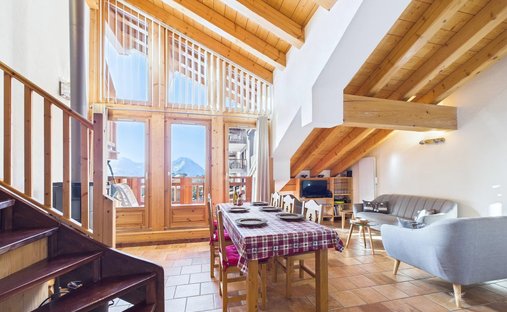 Apartment in Montvalezan, Auvergne-Rhône-Alpes, France 1