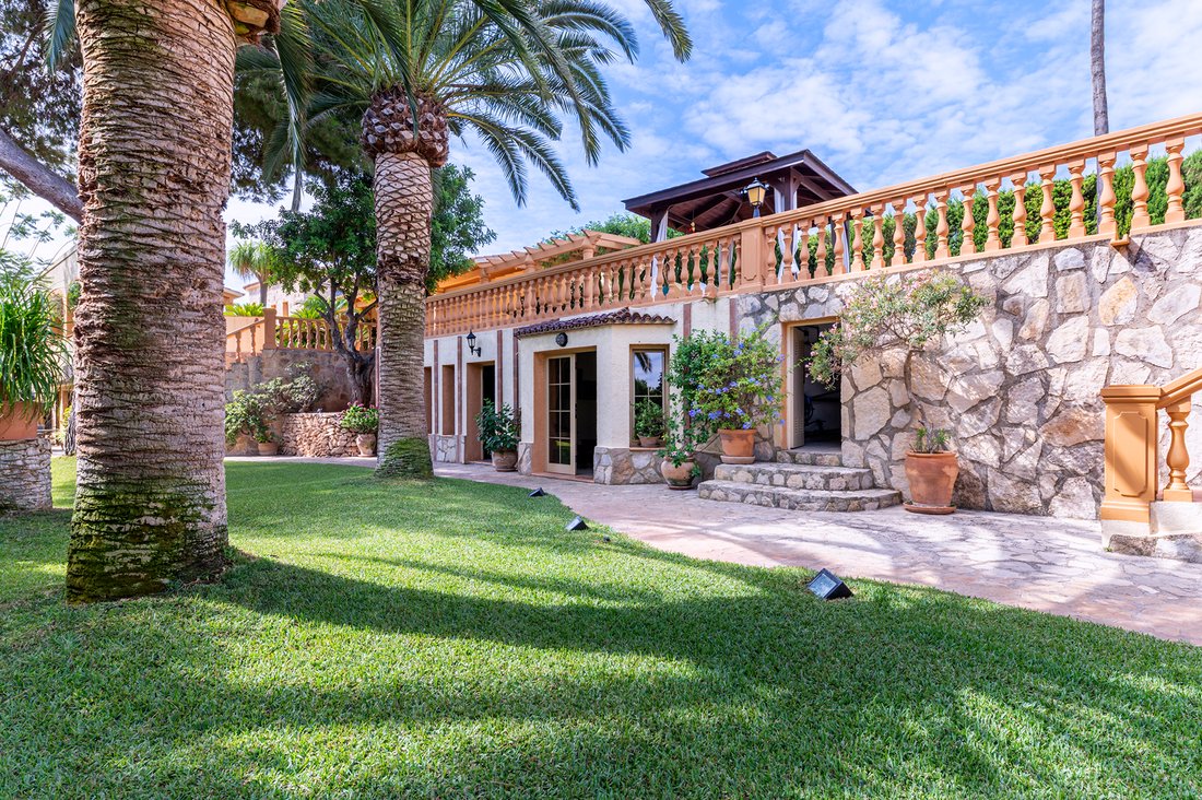 House in Calp / Calpe, Valencian Community, Spain 2 - 16083451
