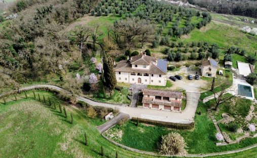 Villa in San Giovanni Valdarno, Tuscany, Italy 1