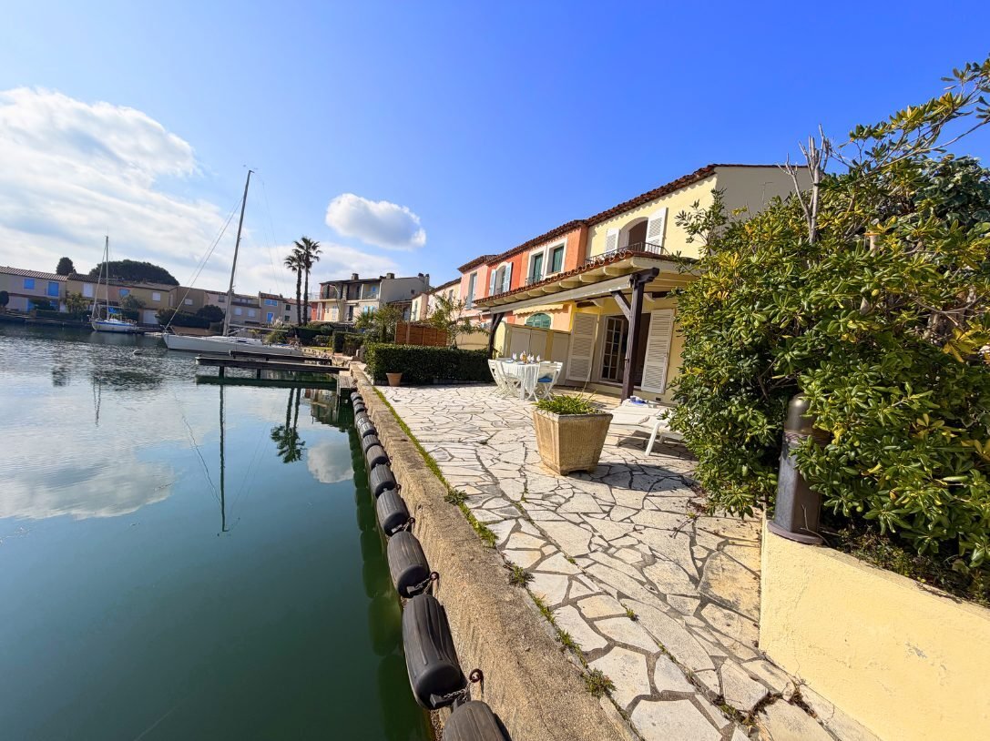 House in Grimaud, Provence-Alpes-Côte d'Azur, France 2 - 15706842