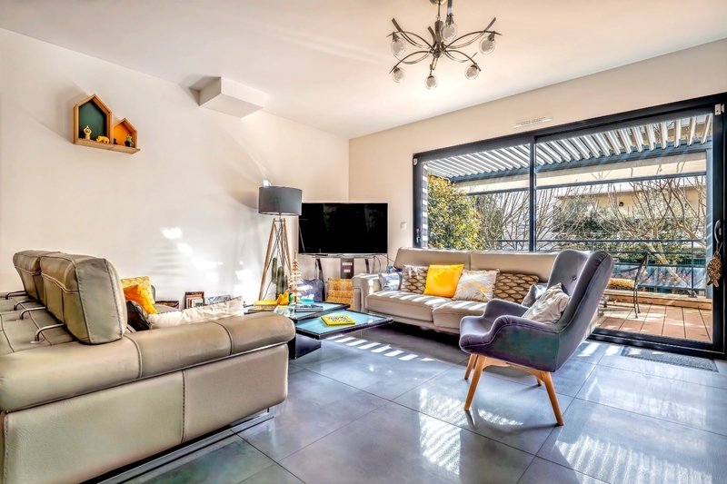 House in Fontenay-sous-Bois, Ile-de-France, France 1 - 17436675