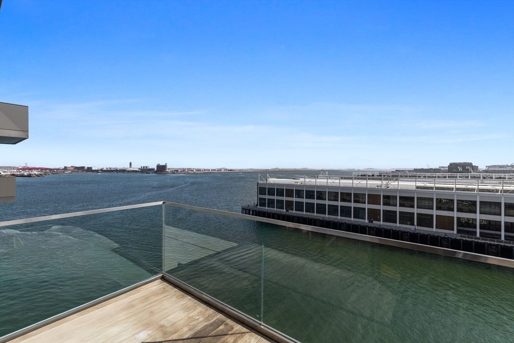 Condo in Boston, Massachusetts, United States 4 - 17435643