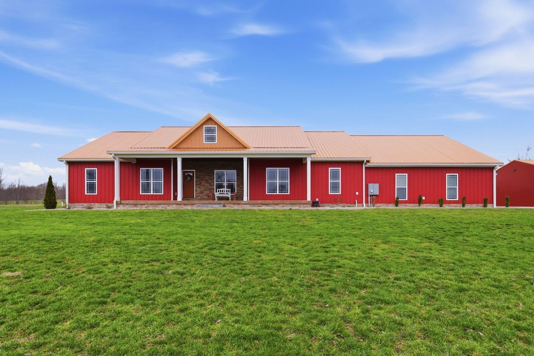 House in Liberty, Kentucky, United States 3 - 17435607