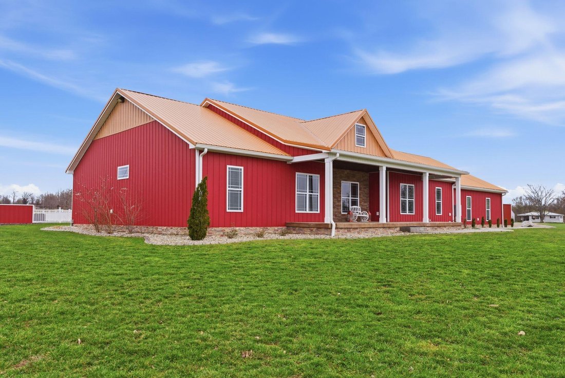 House in Liberty, Kentucky, United States 5 - 17435607