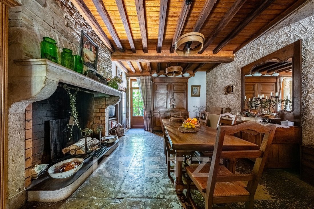 Estate in Cordeliers, Dijon, France 5 - 17436405