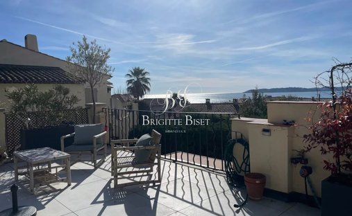 Apartment in Ville-Les Saquedes-Le Bouillonnet, Sainte-Maxime, France 1