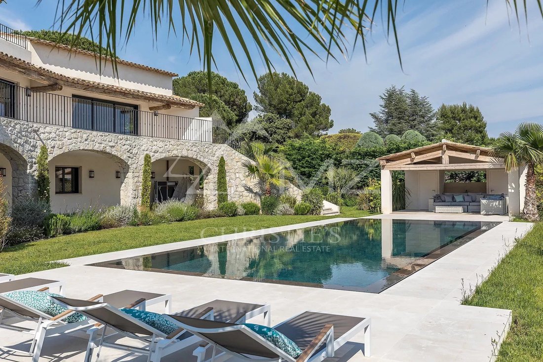 Villa in Centre du Village, La Colle-sur-Loup, France 3 - 17435957