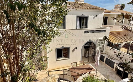 Townhouse in Loule (Sao Clemente), Algarve, Portugal 1