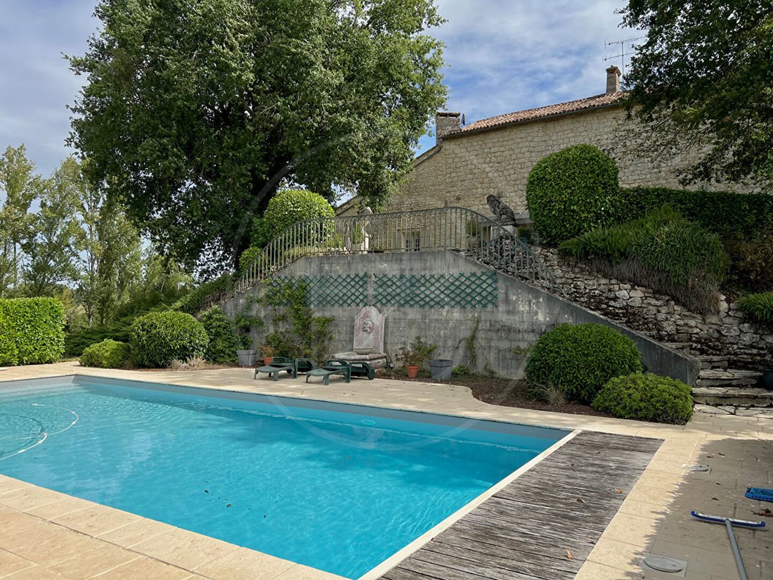 Villa in Duras, Nouvelle-Aquitaine, France 3 - 17438474