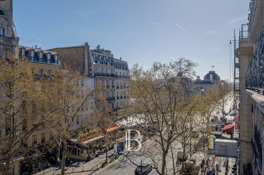 Apartment in Gros Caillou, Paris 7e Arrondissement, Paris 4 - 17435950