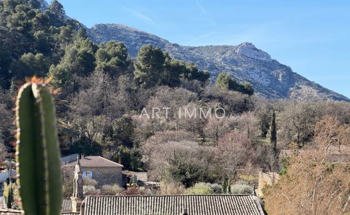 House in Robion, Provence-Alpes-Côte d'Azur, France 1