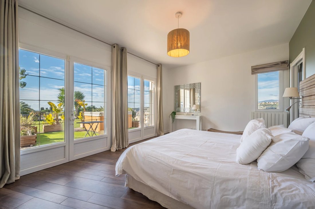 Villa in Fabron, Nice, France 5 - 17438893