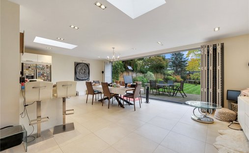 House in Golders Green, Barnet, England 1