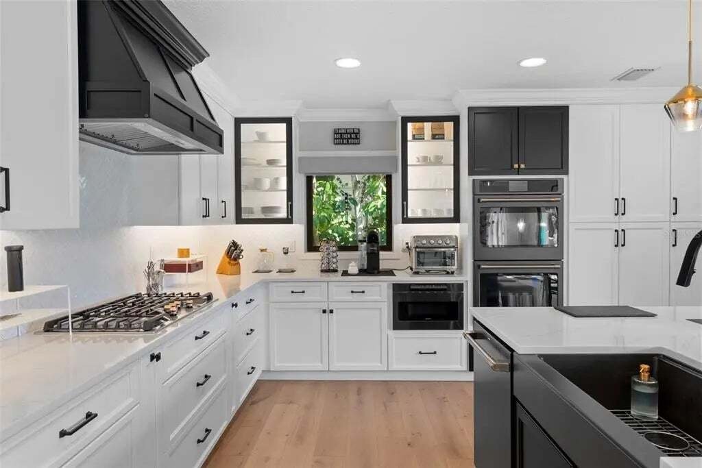House in Tampa, Florida, United States 5 - 17439696