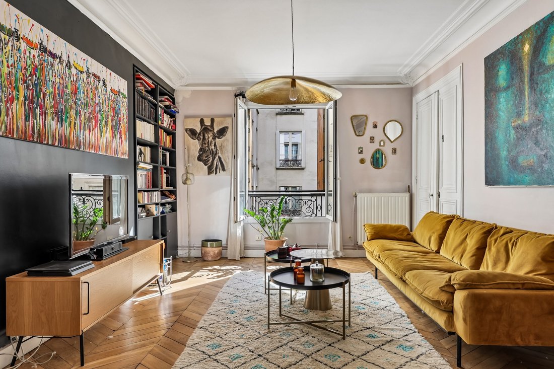 Apartment in Trudaine-Maubeuge, Paris 9e Arrondissement, Paris 1 - 15140571