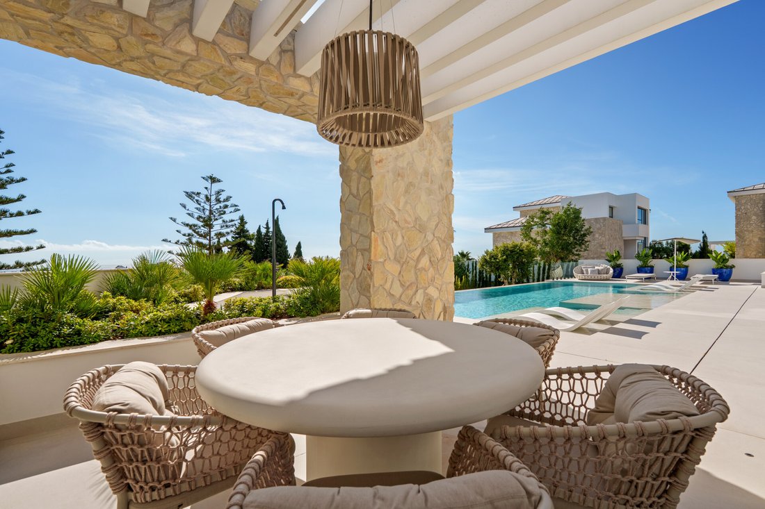 Villa in La Quinta, Benahavis, Andalusia 5 - 17438106