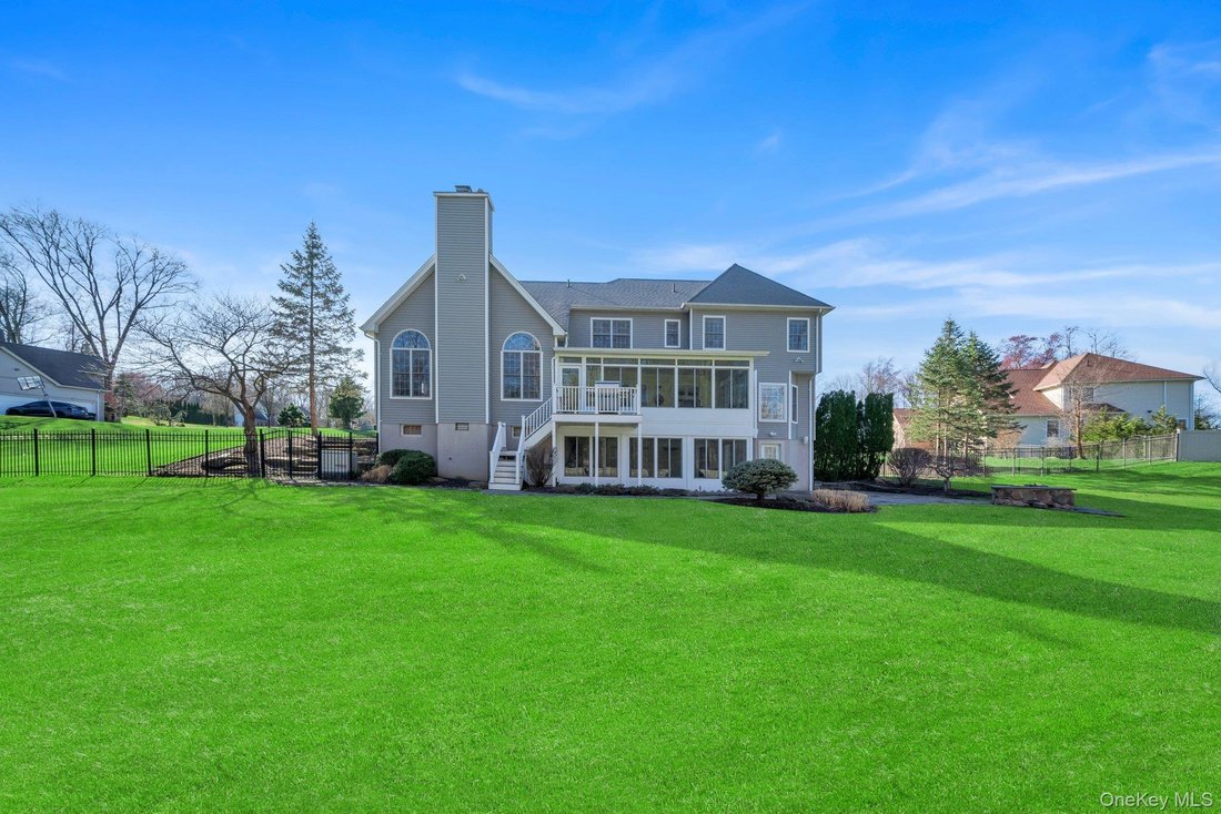 House in Montebello, New York, United States 2 - 17438030