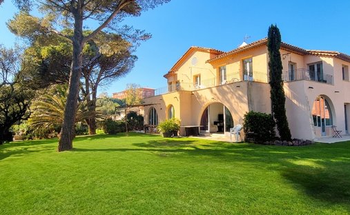 Apartamento en Grimaud, Provenza-Alpes-Costa Azul, Francia 1
