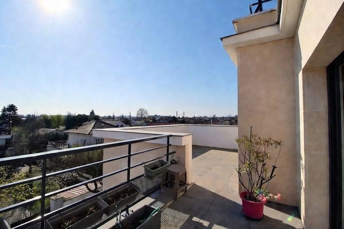 Apartment in La Varenne, Saint-Maur-des-Fossés, France 2 - 17311409