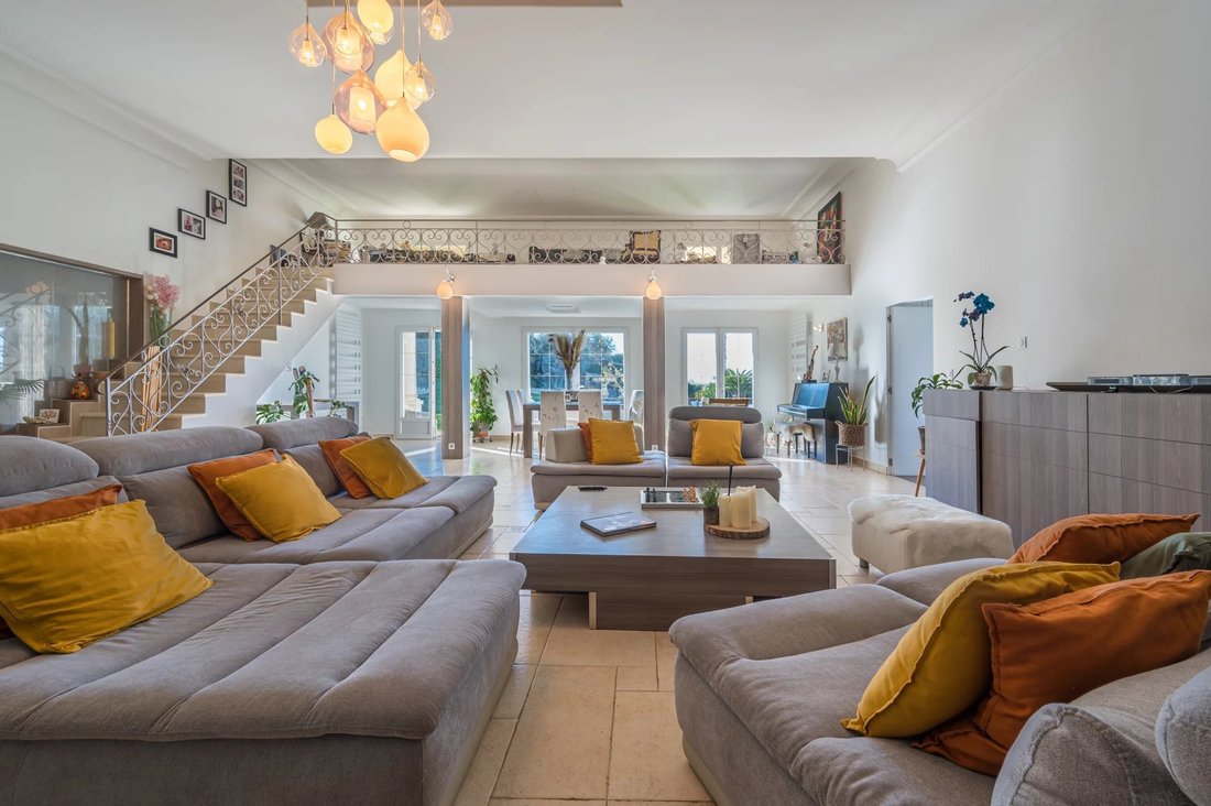 Villa in Fabron, Nice, France 3 - 17438893