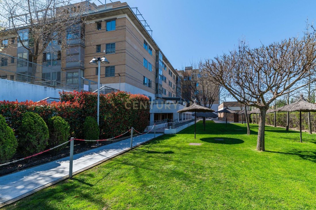 Apartment in Pozuelo de Alarcon, Comunidad de Madrid, Spain 1 - 17438935