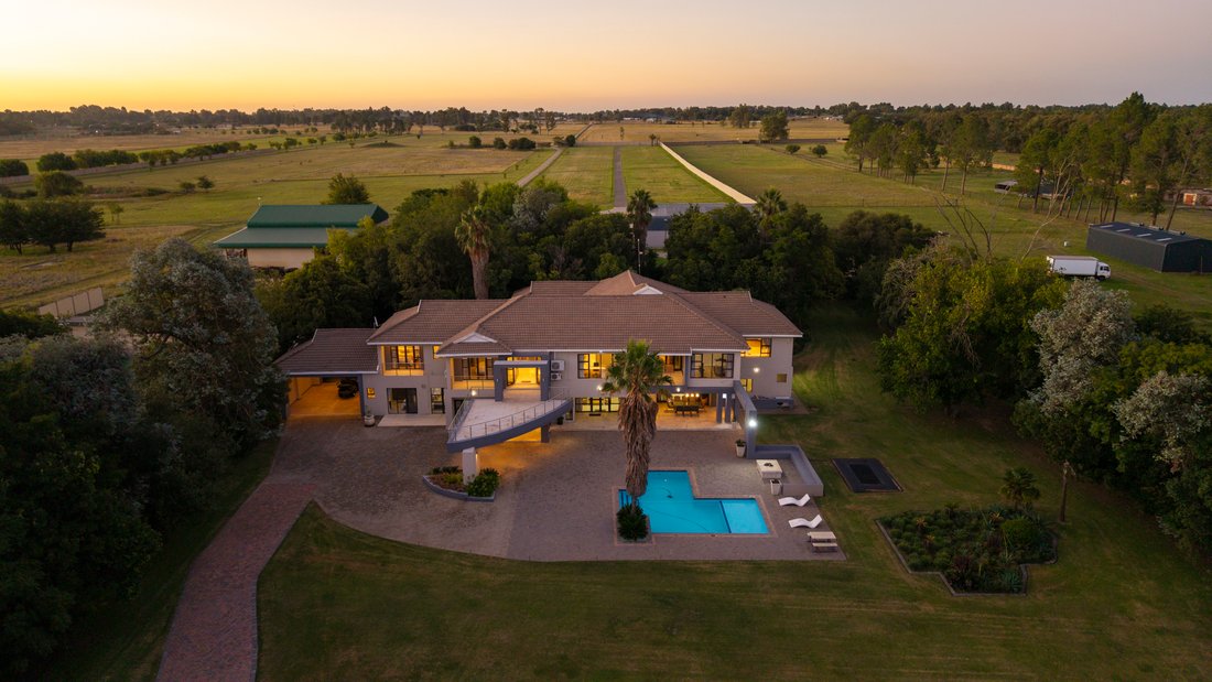 House in Vanderbijlpark, Gauteng, South Africa 1 - 17439047