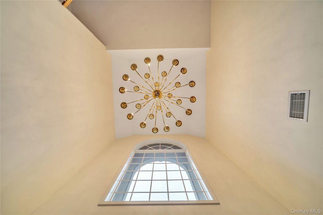 House in Montebello, New York, United States 5 - 17438030