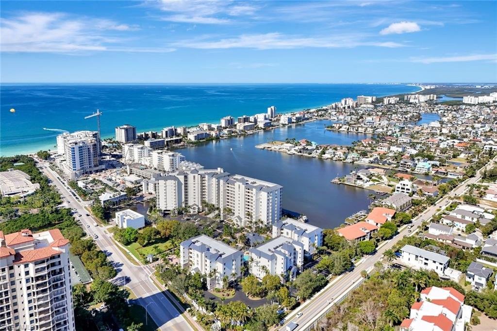 House in Naples, Florida, United States 3 - 17439867