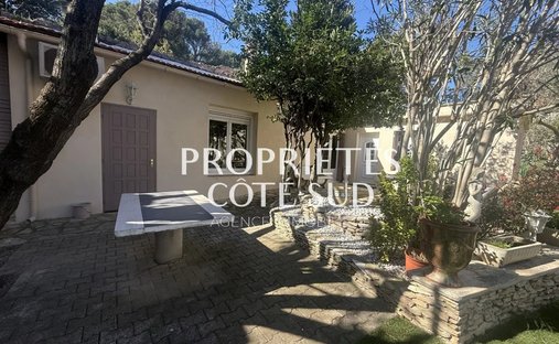 Finca en Villeneuve-lès-Avignon, Occitania, Francia 1