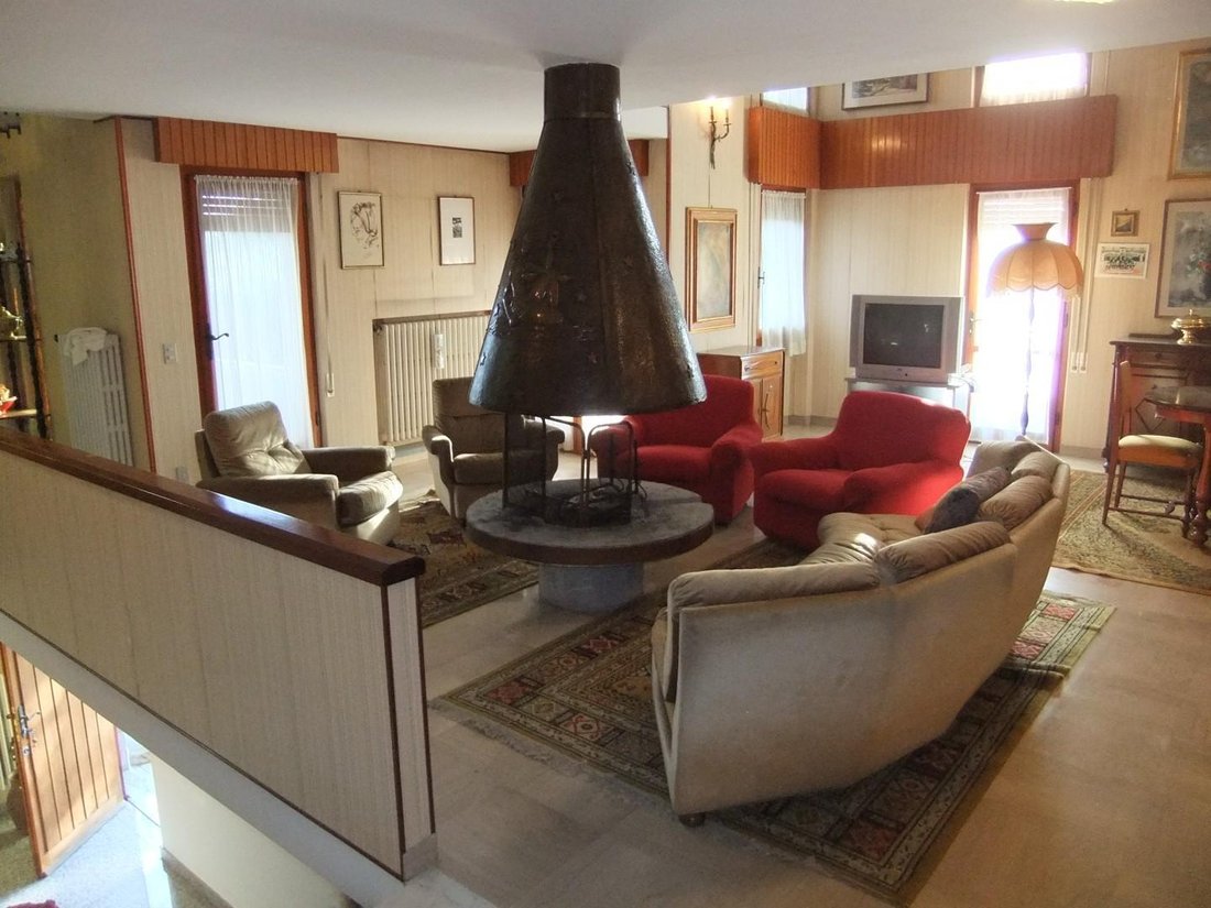 Villa in Seravezza, Tuscany, Italy 4 - 17438526