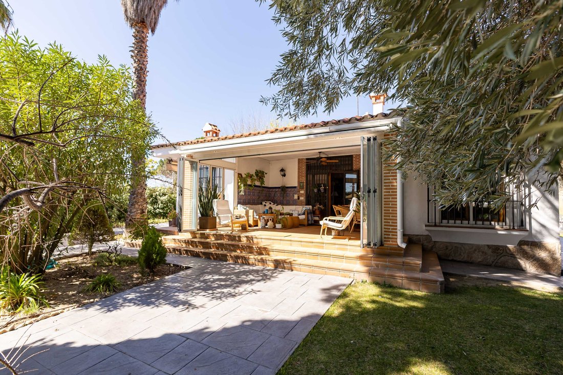 House in Boadilla del Monte, Comunidad de Madrid, Spain 1 - 17438907