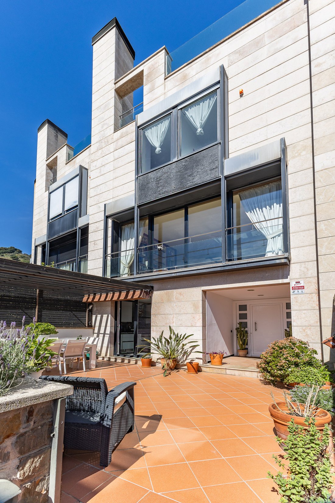 House in Sarrià-Sant Gervasi, Barcelona, Spain 2 - 17438736