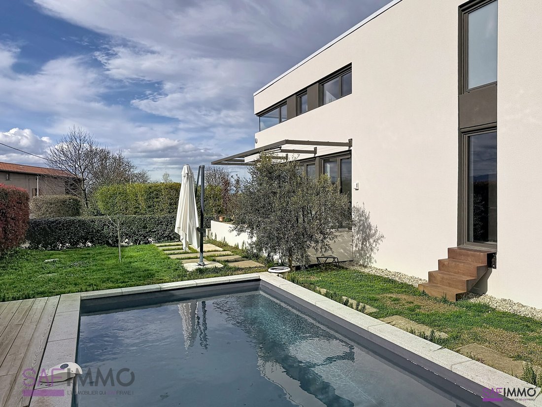 Villa in Chaponost, Auvergne-Rhône-Alpes, France 2 - 17439921