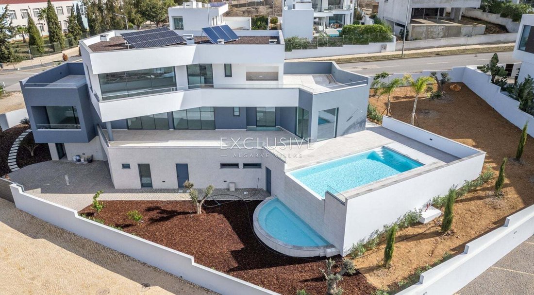 Villa in Sao Goncalo de Lagos, Algarve, Portugal 1 - 13138684