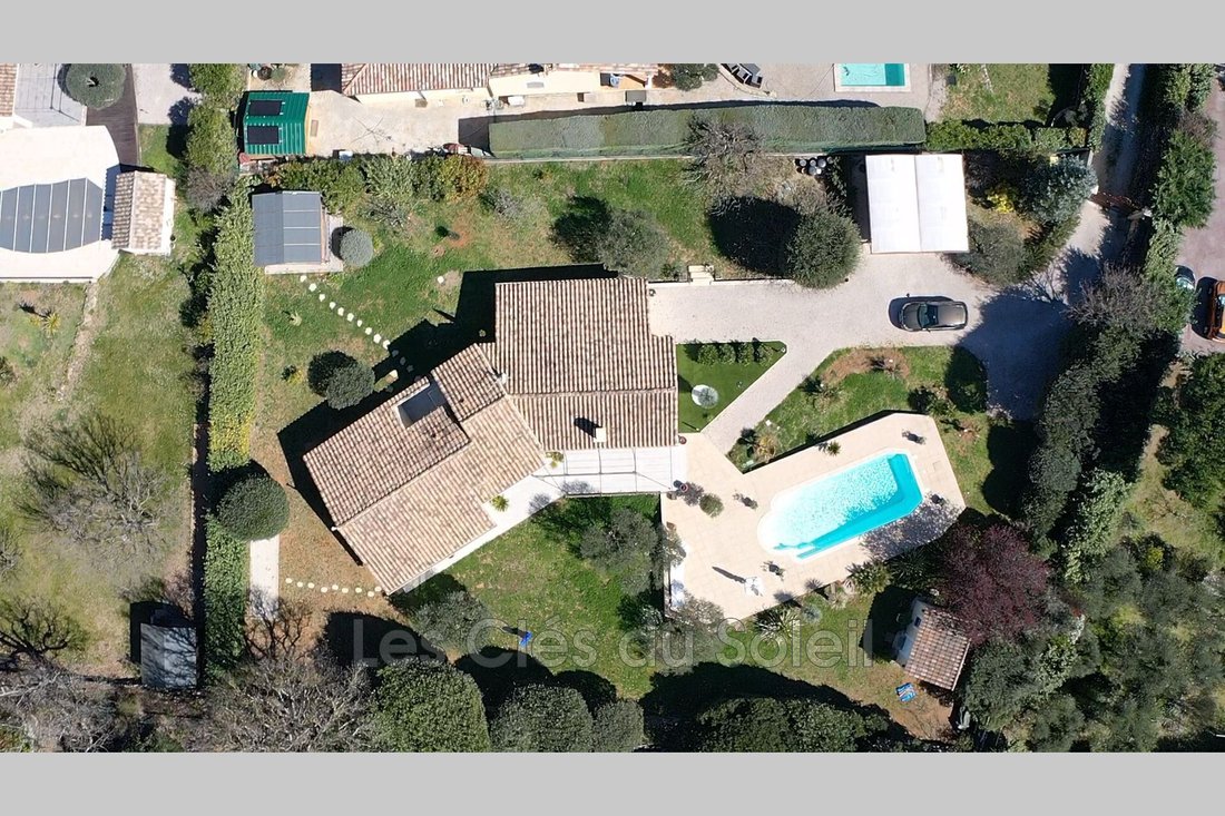Villa in Garéoult, Provence-Alpes-Côte d'Azur, France 2 - 17436059