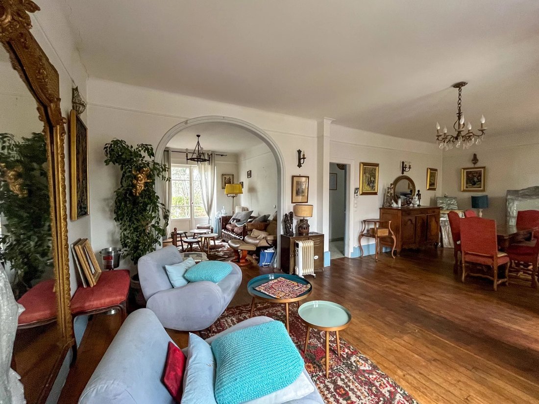 Estate in Chatrian, Le Raincy, France 2 - 17436417