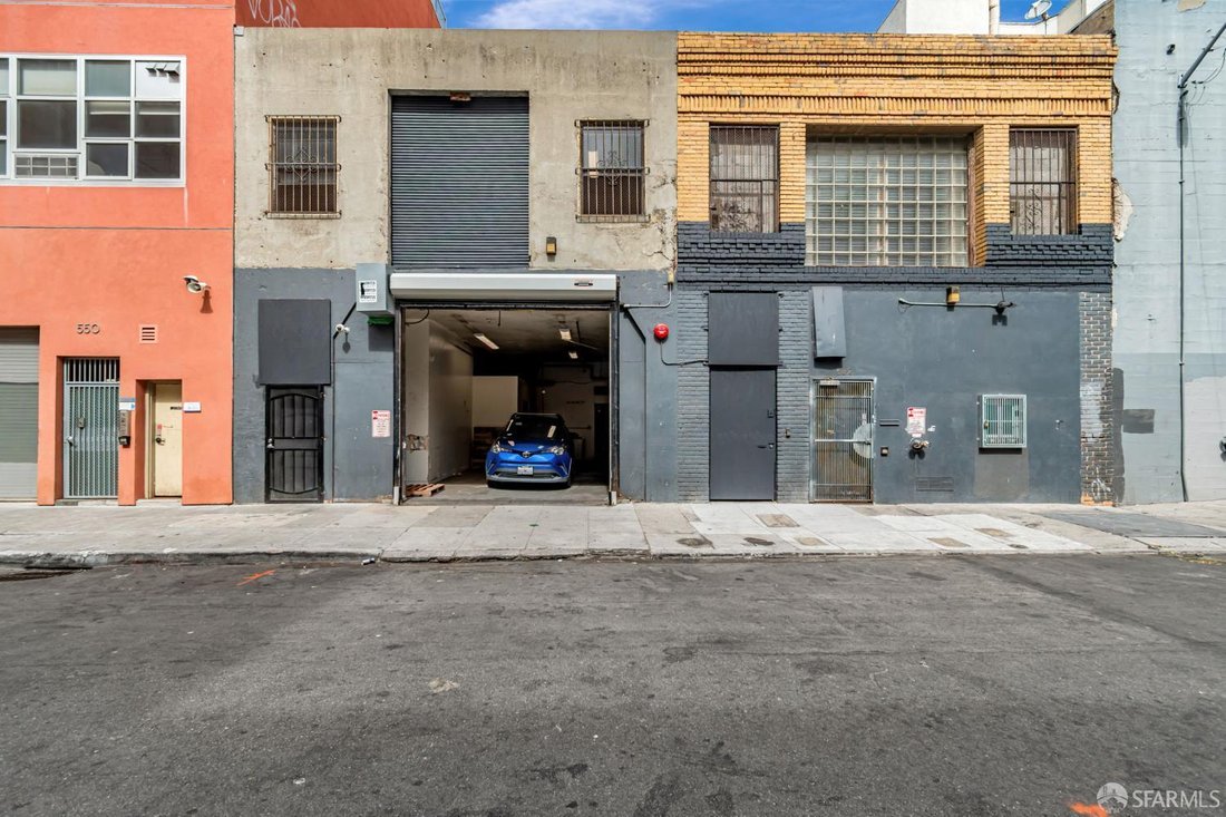 San Francisco, California, United States 3 - 17437638