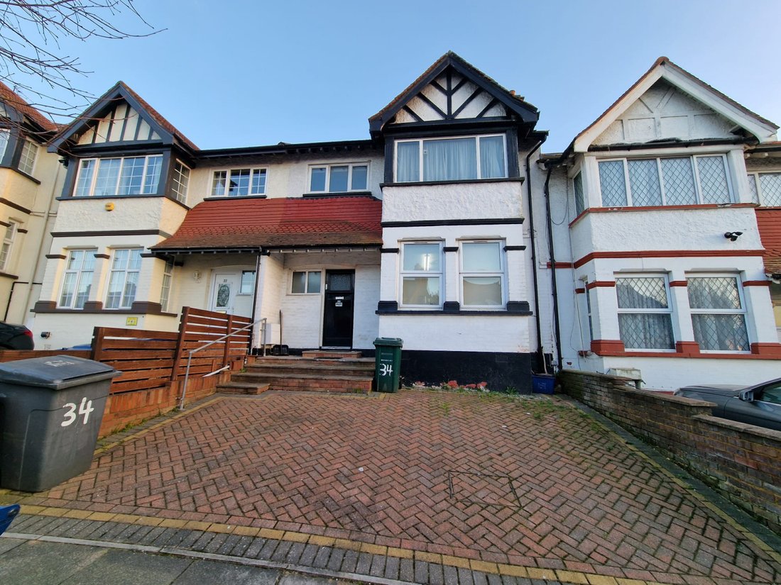 House in Brent Cross, Barnet, England 1 - 17437776