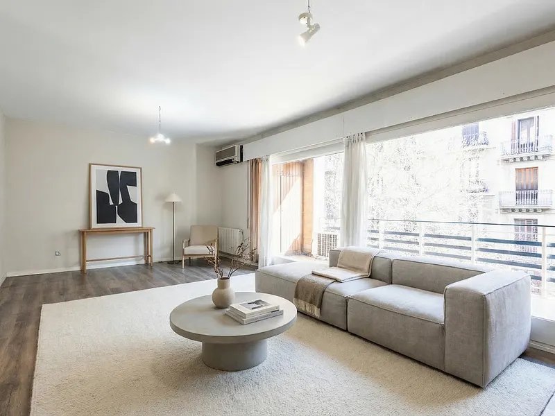 Apartment in Eixample, Barcelona, Spain 4 - 17438781