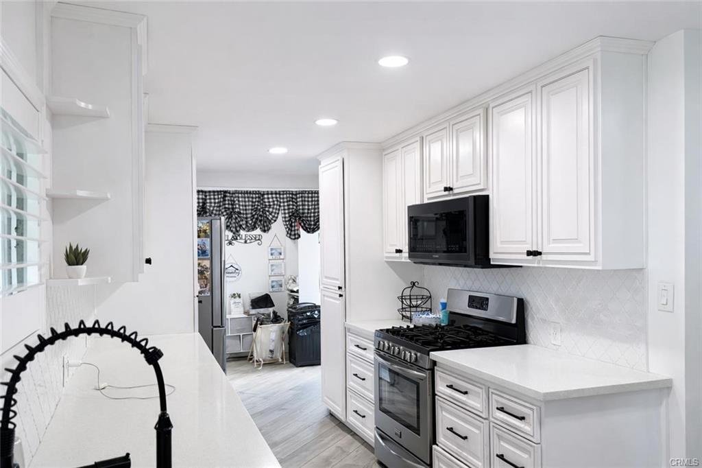 House in Signal Hill, California, United States 5 - 17437332