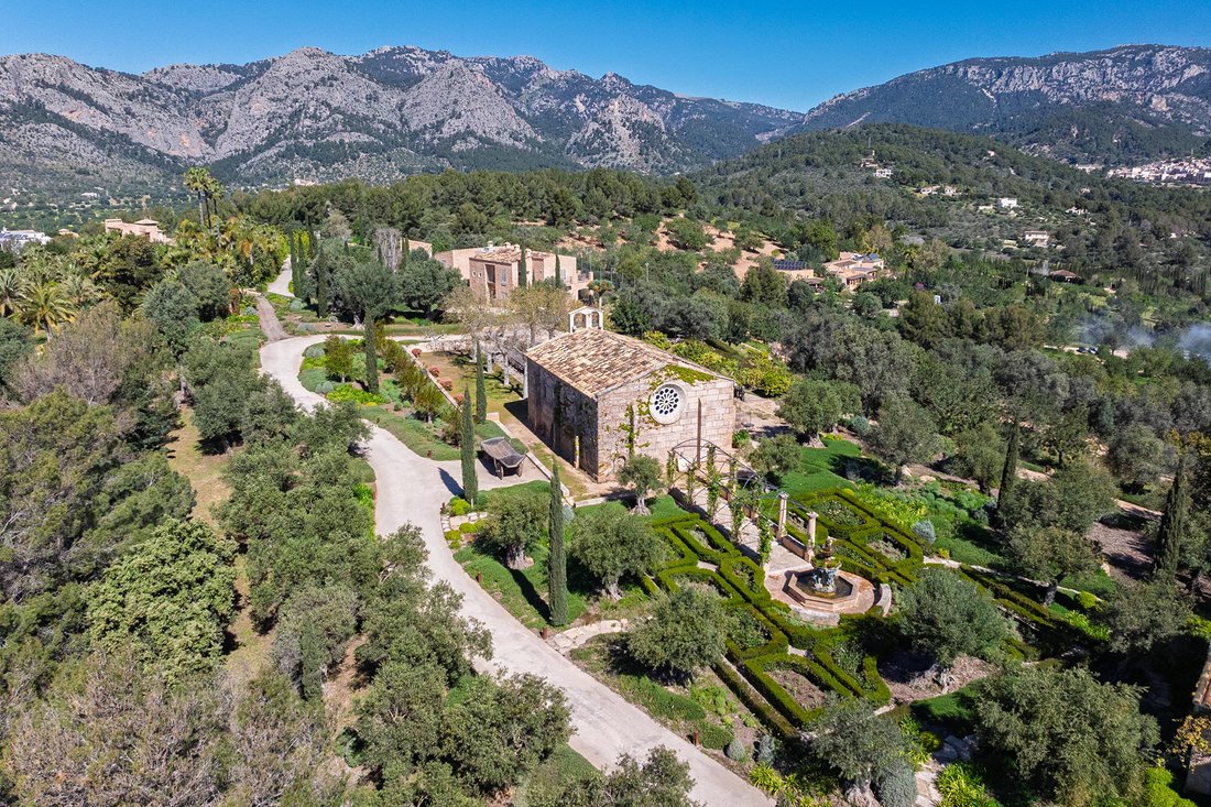Finca in Bunyola, Balearic Islands, Spain 1 - 15460666