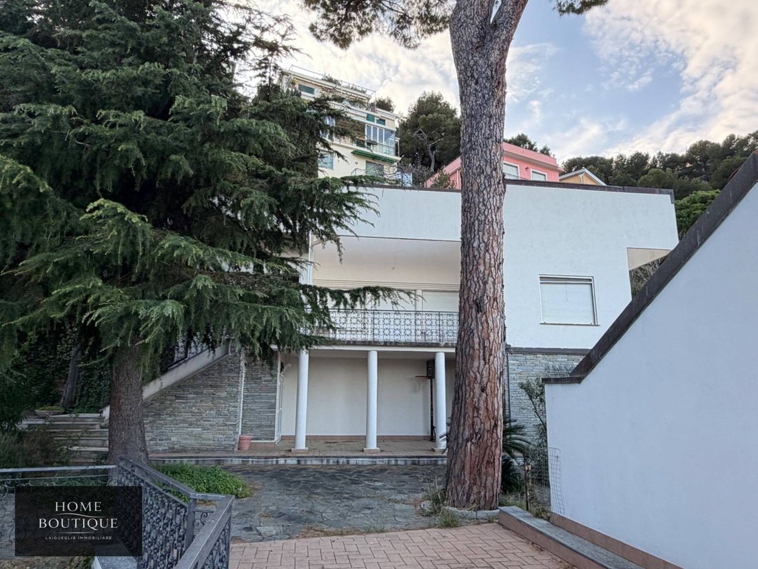 Villa in Laigueglia, Liguria, Italy 1 - 17439491