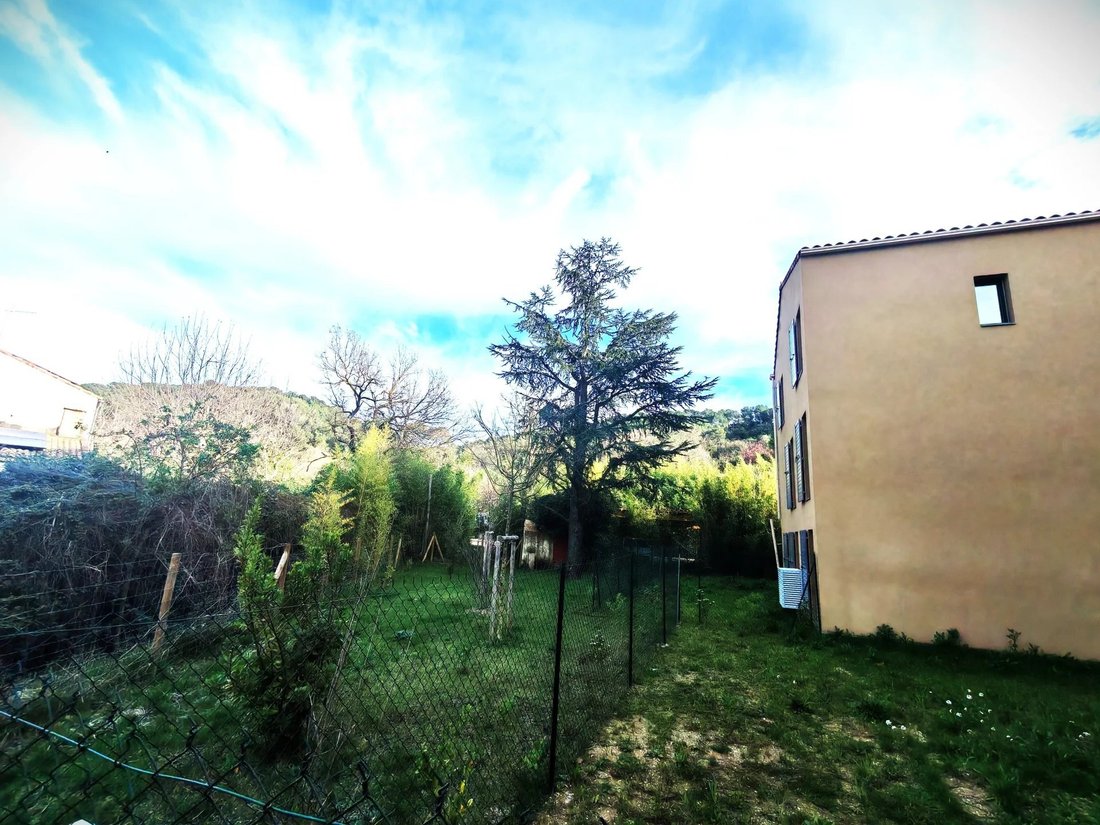 Apartment in Est-Repentance-Les Trois Bons Dieux, Aix-en-Provence, France 2 - 17436125
