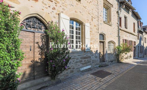 House in Uzerche, Nouvelle-Aquitaine, France 1