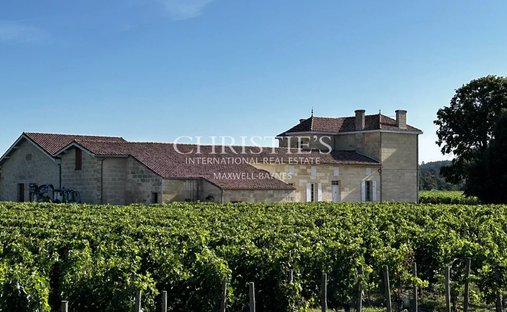 Azienda agricola a Saint-Émilion, Nuova Aquitania, Francia 1