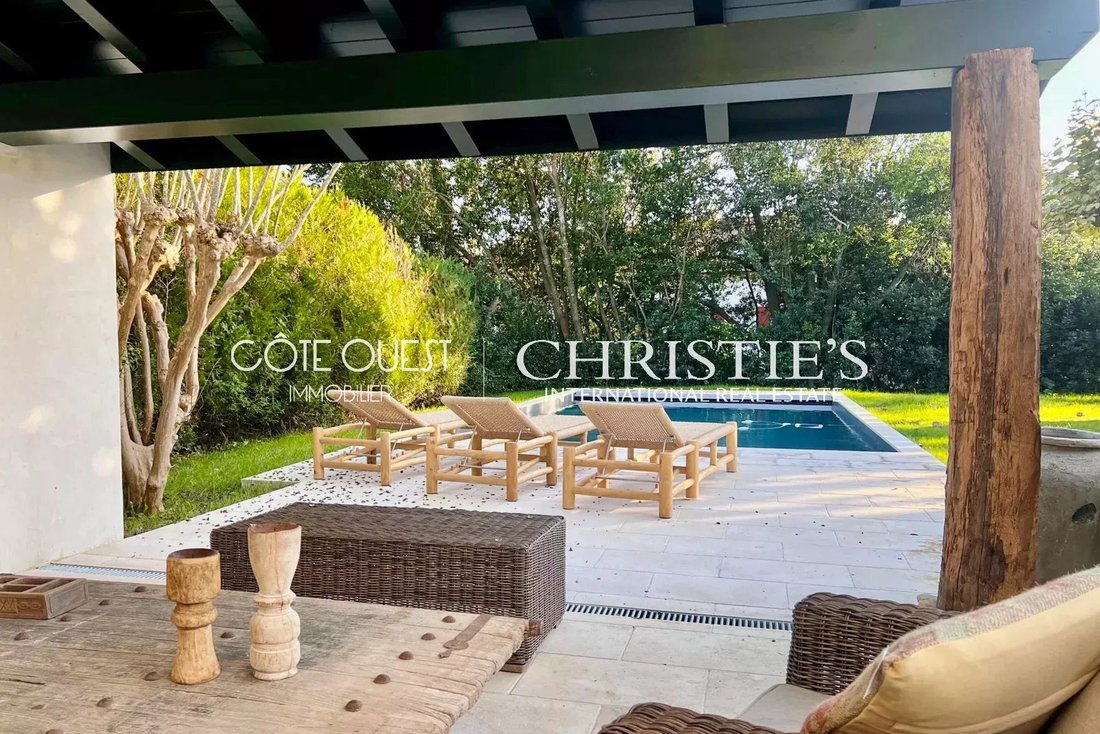 Villa in Bidart, Nouvelle-Aquitaine, France 2 - 11369523