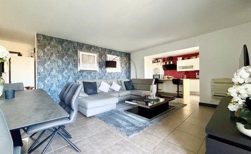 Apartment in Azurville-Val Claret, Antibes, France 1