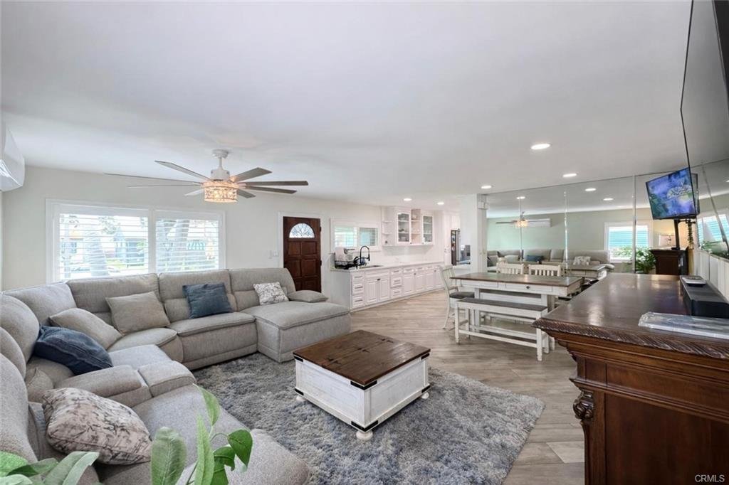 House in Signal Hill, California, United States 3 - 17437332